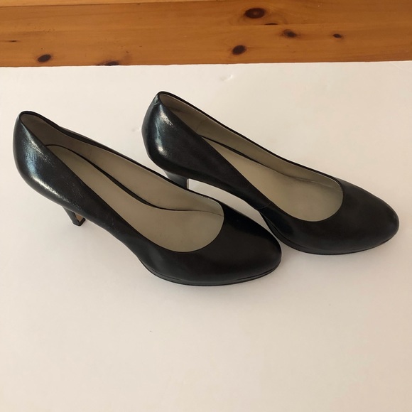 Nine West black heels - Picture 4 of 6